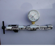 Cga870 Pin Medical Gas Pipeline Oxygen Connector with Pressure Gauge